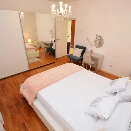 Space Apartment